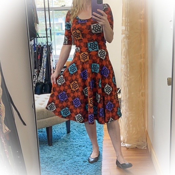 💕New with Tag Lularoe Nicole Dress💕 - Picture 11 of 14